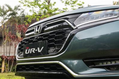 |L(fng)Honda UR-V
